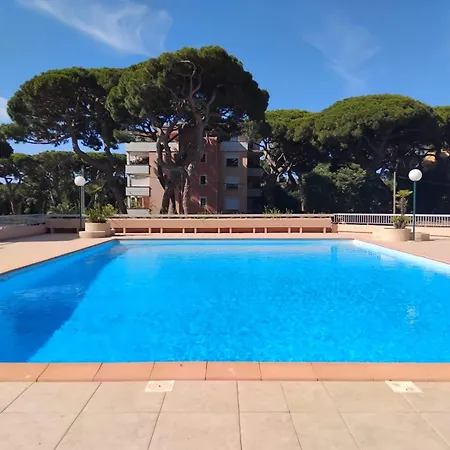 Port Avec Piscine * Hyères